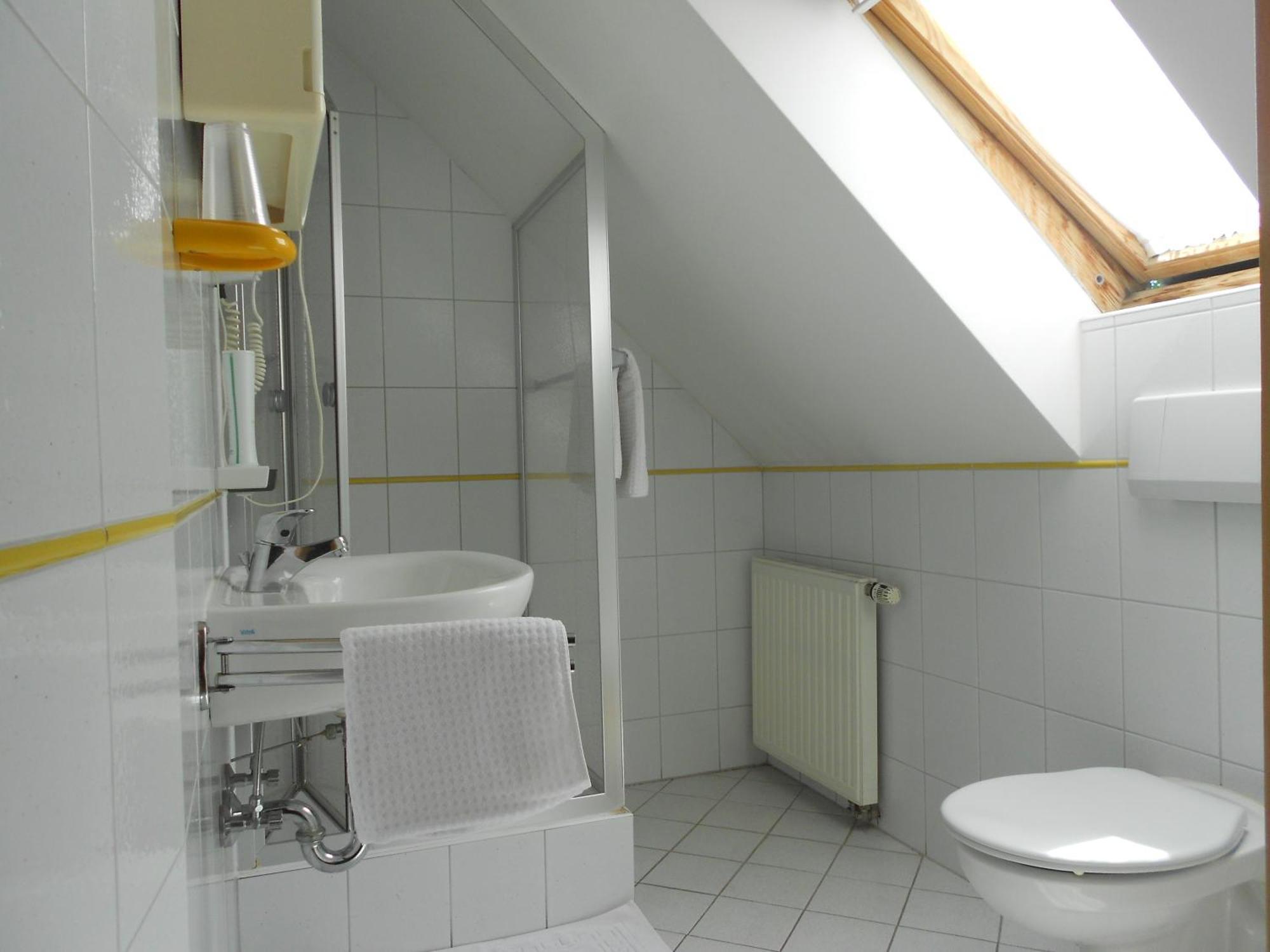 Apartment-Pension Schwalbennest Herzogenaurach Quarto foto