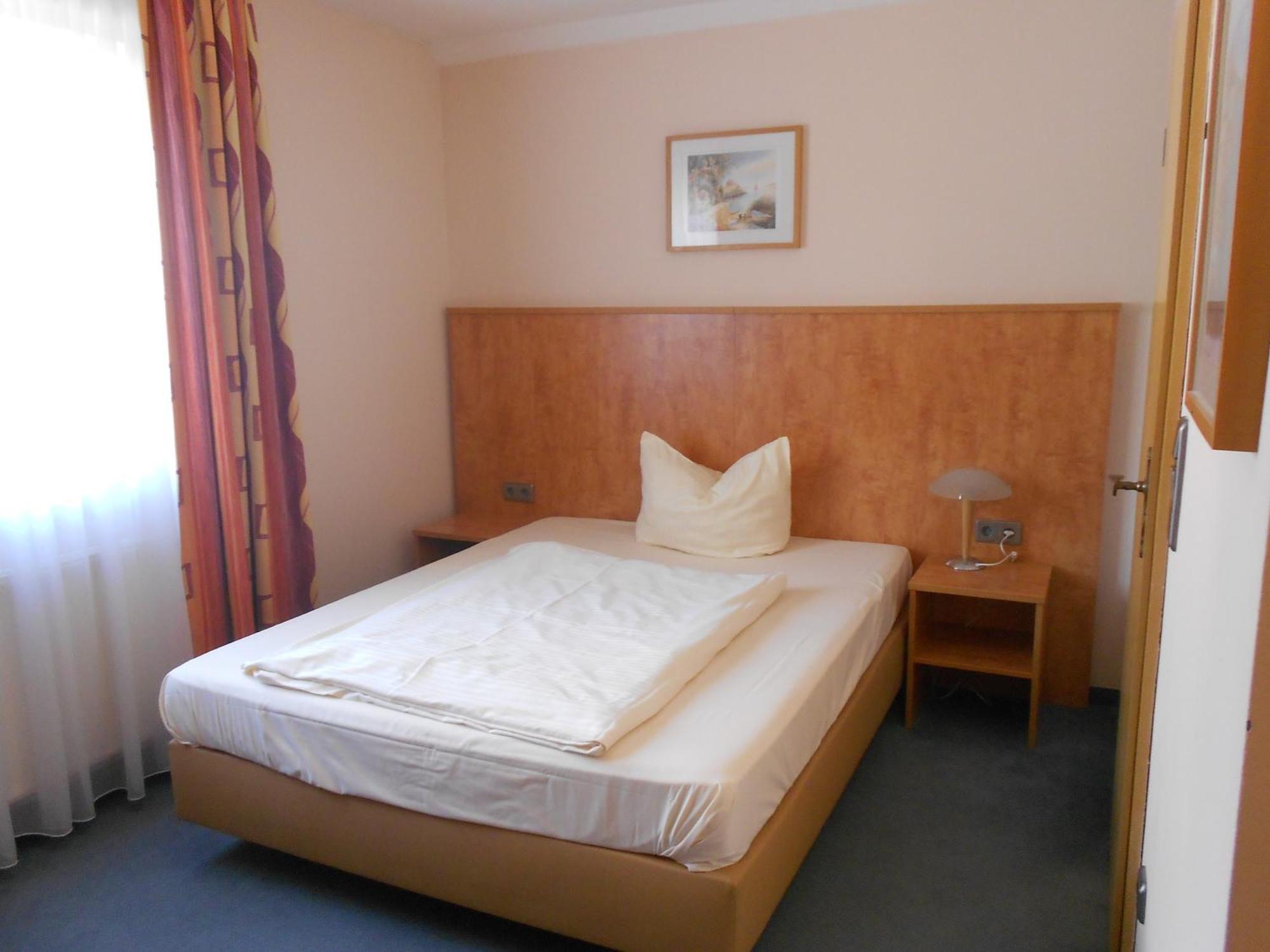 Apartment-Pension Schwalbennest Herzogenaurach Quarto foto