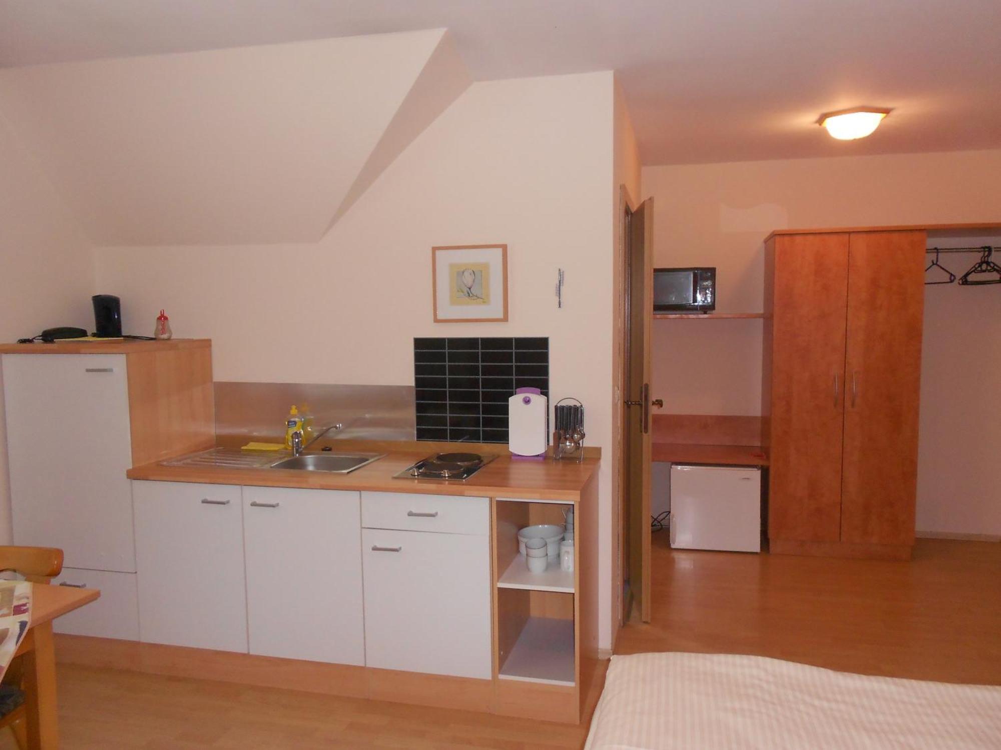 Apartment-Pension Schwalbennest Herzogenaurach Quarto foto